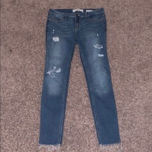 Skinny jeans, low rise